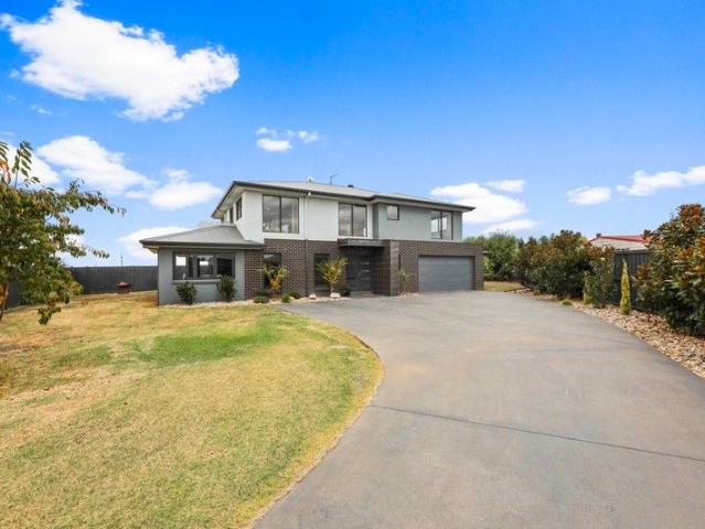 House for sale in Warragul, Victoria