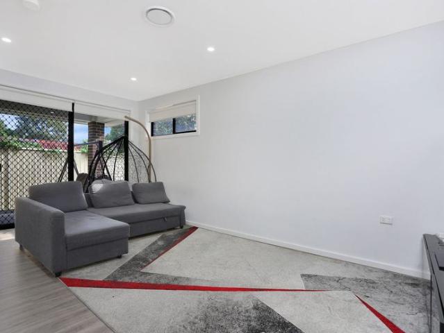 Townhouse for rent in Sydney, New South Wales