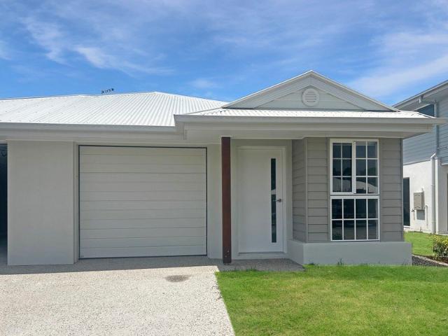 Duplex for rent in Beachmere, Greater Brisbane