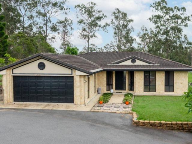 Cottage for rent in Toombul, Queensland