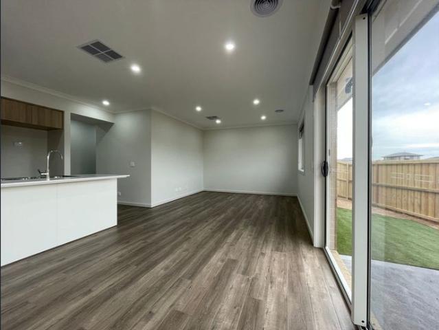 House for rent in Windermere, Melbourne