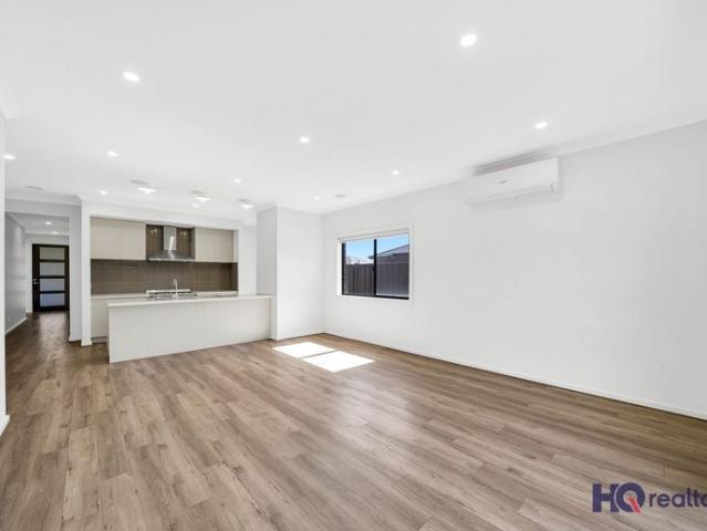 House for rent in Orchard Green, Melbourne