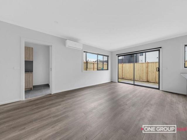 Townhouse for rent in Camerons Creek, Victoria