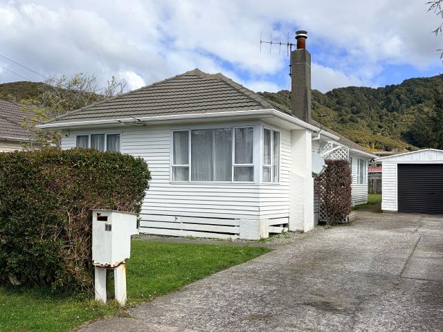 House for rent in Wainuiomata, Lower Hutt