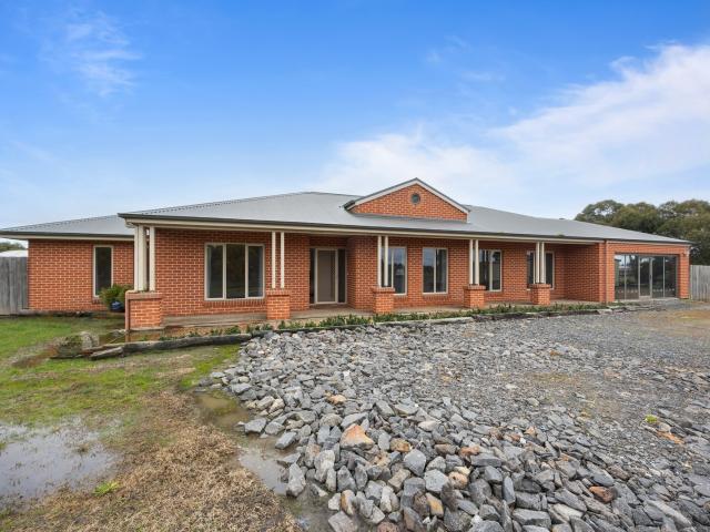 House for rent in Smythes Creek, Victoria