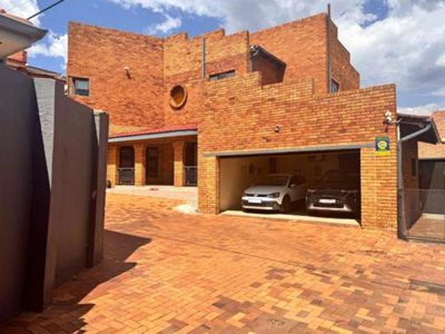 House for sale in Soweto, City of Johannesburg Metropolitan Municipality