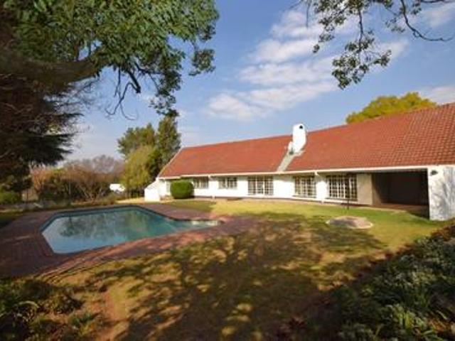 House for rent in Sandton, City of Johannesburg Metropolitan Municipality