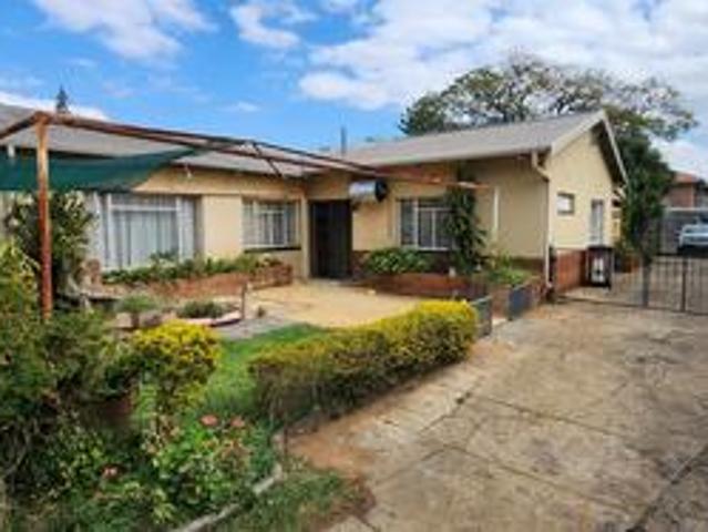 House for sale in Waterkloof, Gauteng