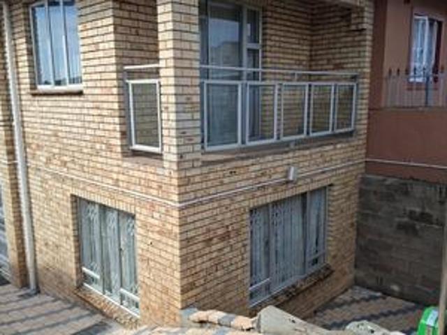 House for sale in Chatsworth, Kwazulu-natal