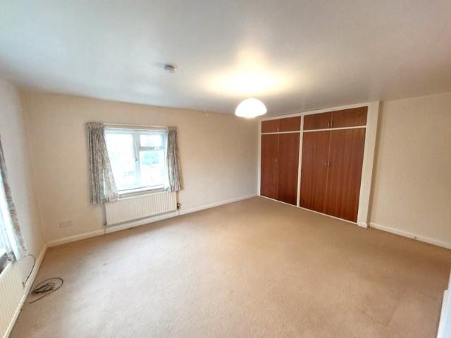 Apartment for rent in Kingsbury CP, Gun Hill