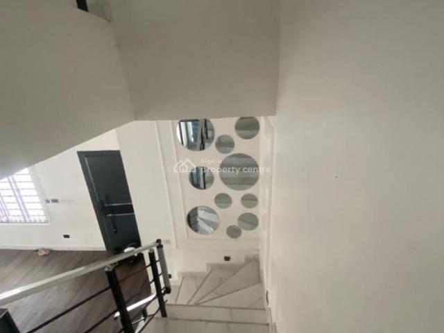 Detached house for rent in Eti Osa, Lagos