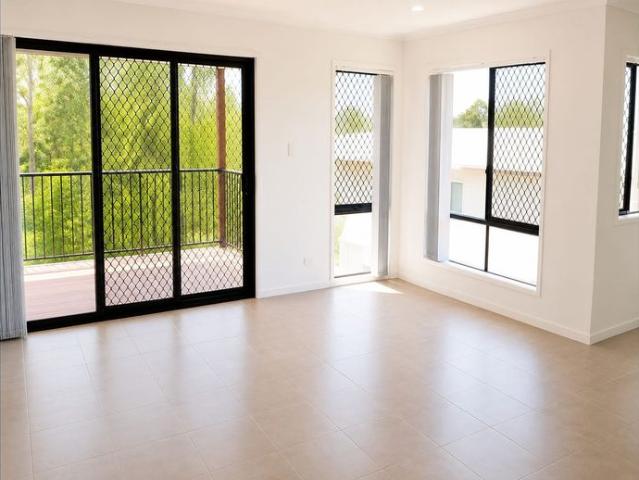Townhouse for rent in Fernbrook, Queensland