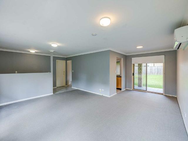House for rent in Crestmead, Greater Brisbane