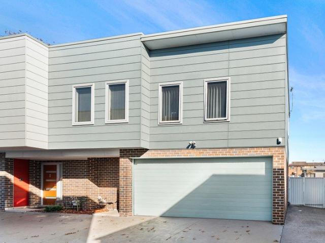 House for sale in Oak Flats Dc, New South Wales