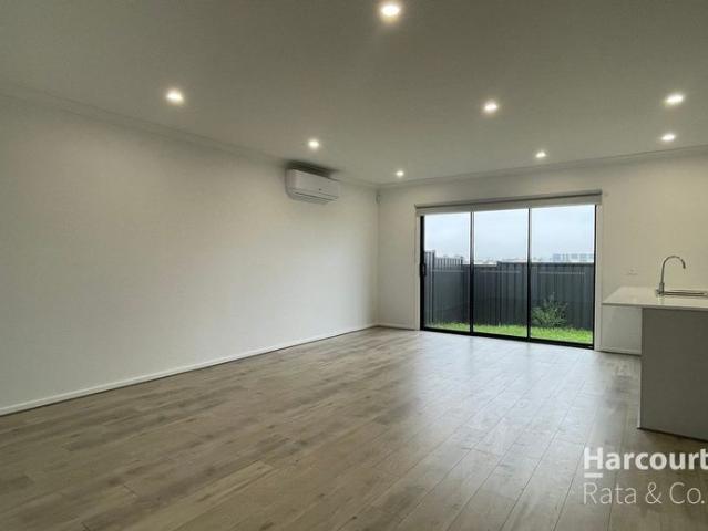Townhouse for rent in Beveridge, Victoria
