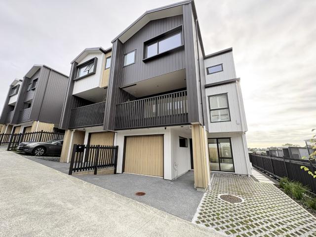 House for rent in Windsor Park, Upper Harbour