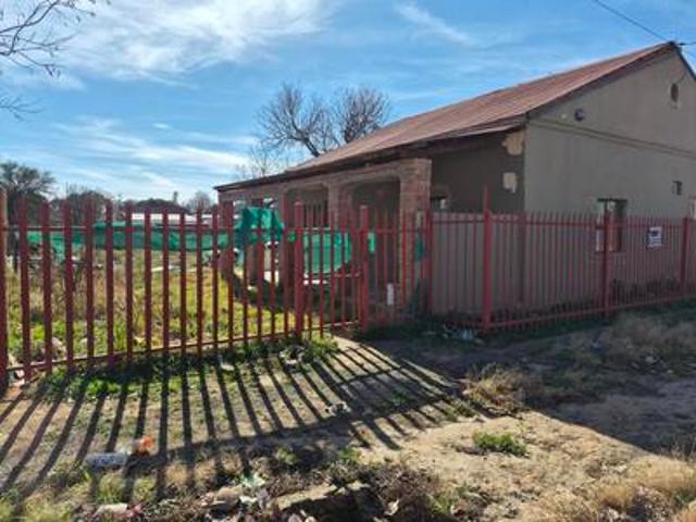 House for sale in Middelburg, Eastern Cape