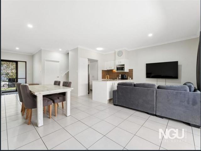 Townhouse for rent in Toombul, Queensland