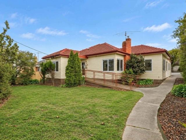 House for rent in Clarinda, Melbourne