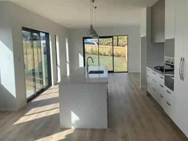 House for rent in Whangaparaoa, Oroua County