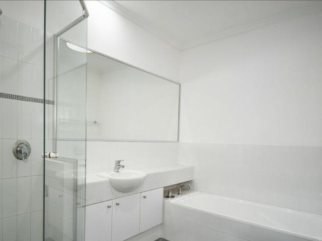 House for rent in Halls Head, Western Australia