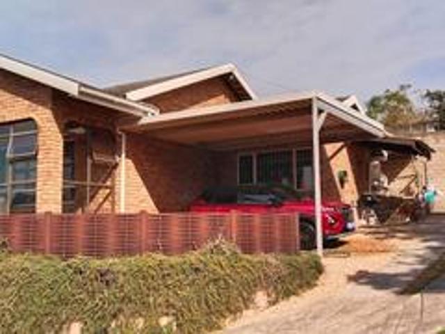 House for sale in Queensburgh, Kwazulu-natal