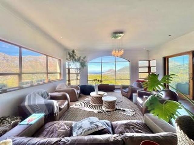 House for rent in Hout Bay, City of Cape Town