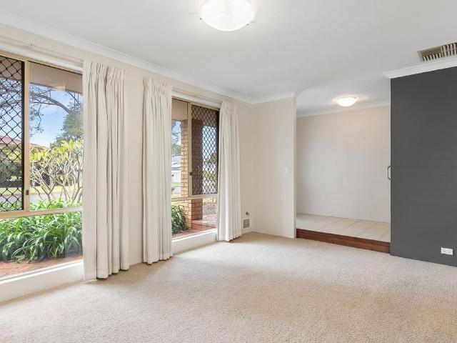 House for rent in Kardinya, Western Australia
