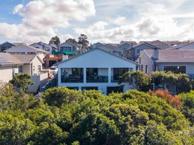 House for sale in Groot Brak Rivier, Western Cape