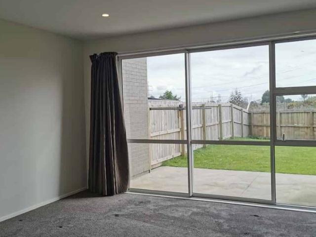 Townhouse for rent in Papakura