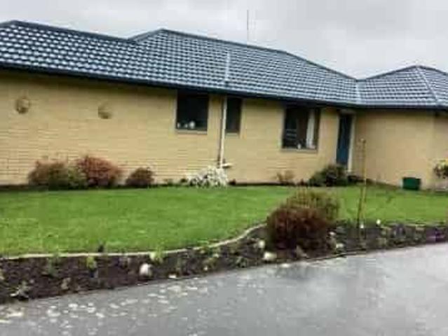 House for rent in Chaslands, Canterbury