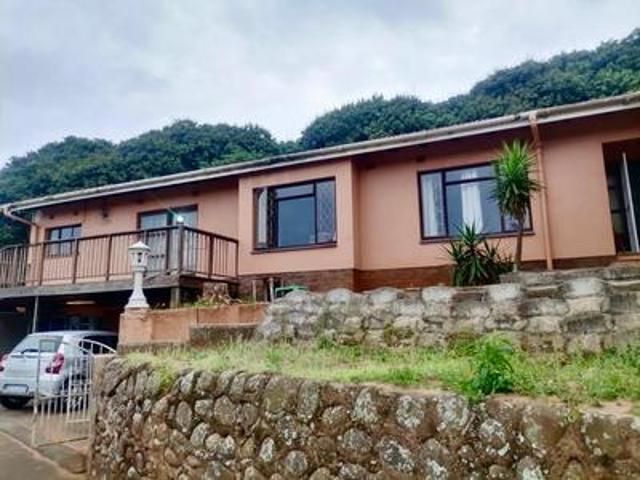 House for sale in Amanzimtoti, Kwazulu-natal