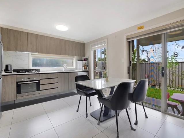 Townhouse for rent in Sydney, New South Wales