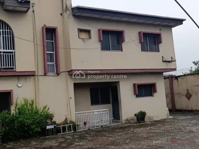 Duplex for sale in Eti Osa, Lagos