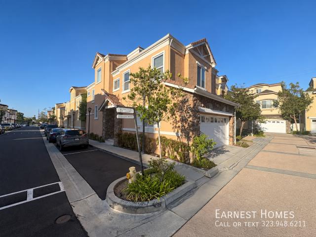 Townhouse for rent in Torrance, California