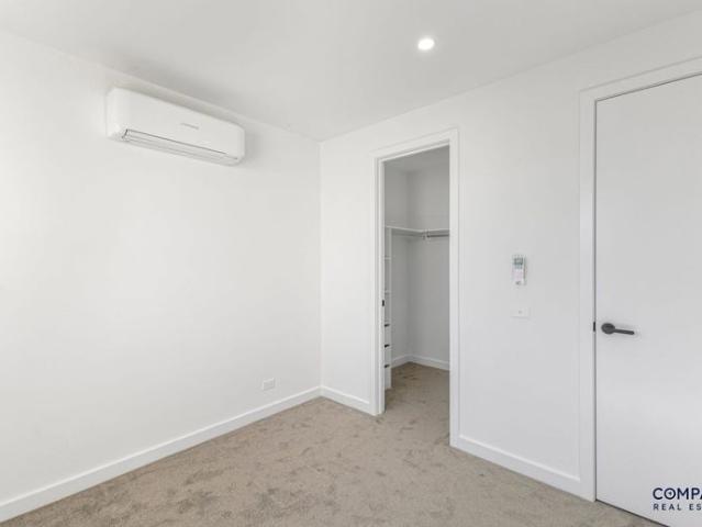 Townhouse for rent in Glenroy, Melbourne