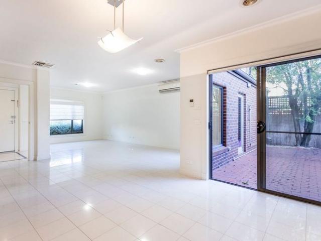 Townhouse for rent in Camerons Creek, Victoria