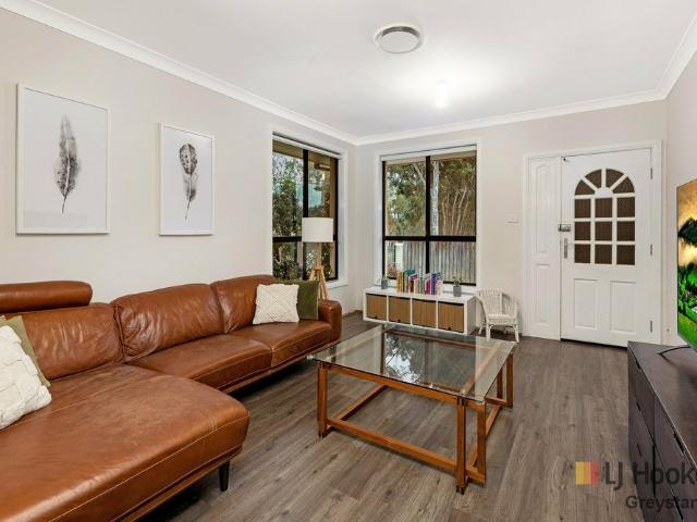 Townhouse for rent in Sydney, New South Wales