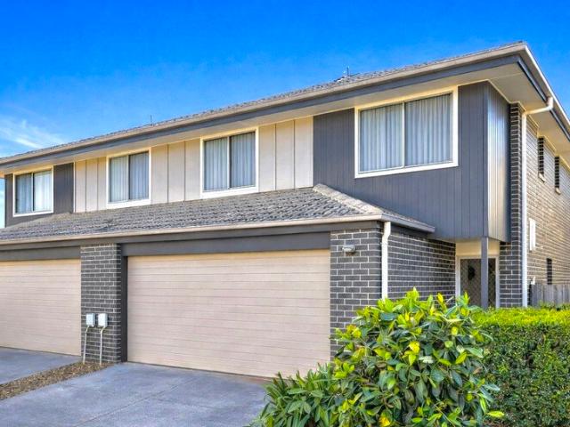 Townhouse for sale in Toombul, Queensland