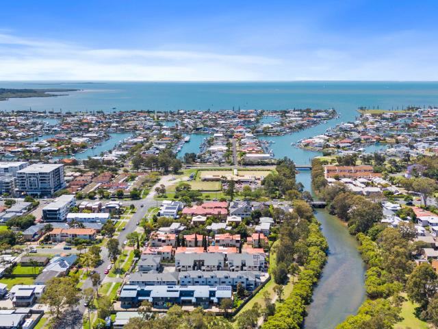 Townhouse for sale in Toombul, Queensland