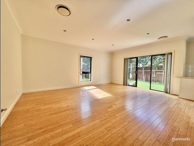 Townhouse for rent in Sydney, New South Wales