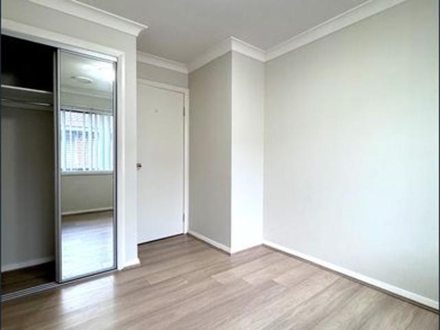 Townhouse for rent in Sydney, New South Wales