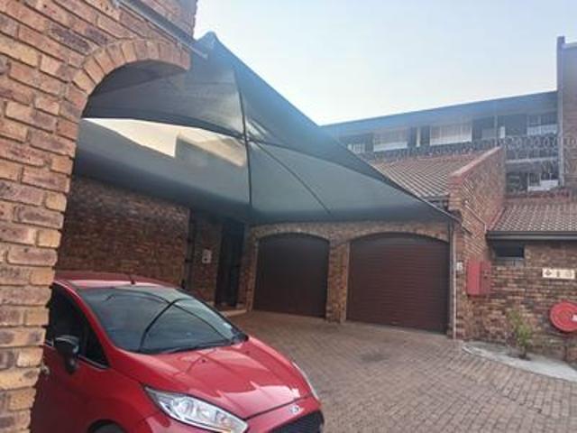 Townhouse for sale in Ekurhuleni, Gauteng