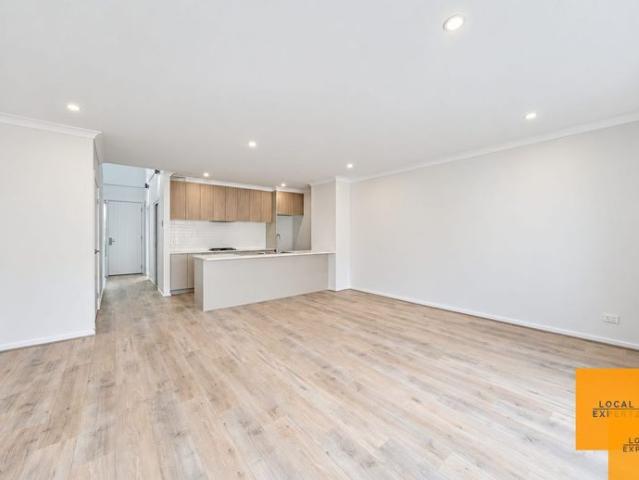 Townhouse for rent in Aldo, Melbourne