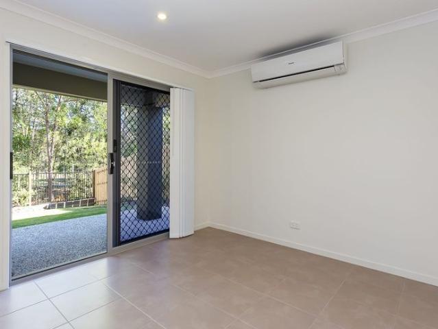 Townhouse for rent in Shearwater, Greater Brisbane