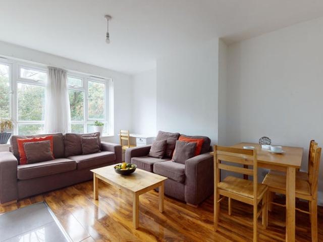 Apartment for rent in London Borough of Ealing, Greater London
