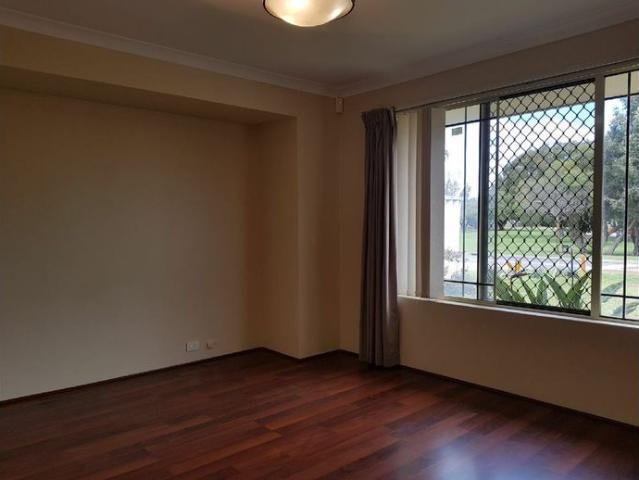 House for rent in Canning Vale, Western Australia