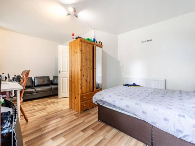 House for rent in Denmark Hill, Greater London