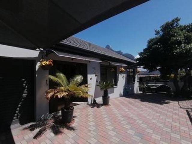 House for sale in Western Cape