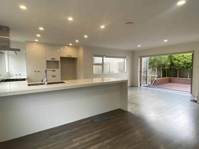 House for rent in Lynfield, Oroua County